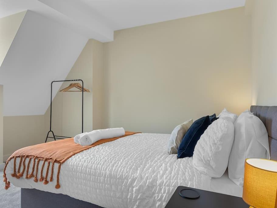 The Penthouse - Crosby St 2 Bed * Maryport